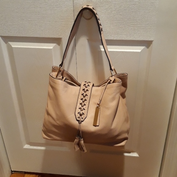 Vince Camuto Handbags - Vince Camuto  totes used once